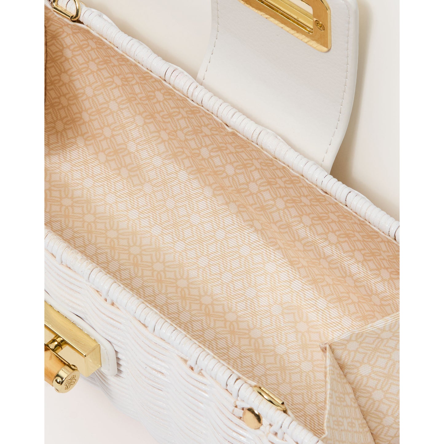 Leena Wicker Clutch - Resort White