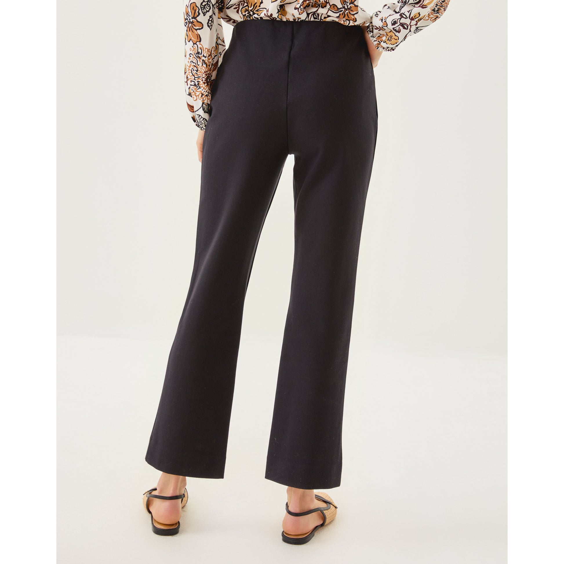 Christabel Ponte Crop Flare Pant - Noir